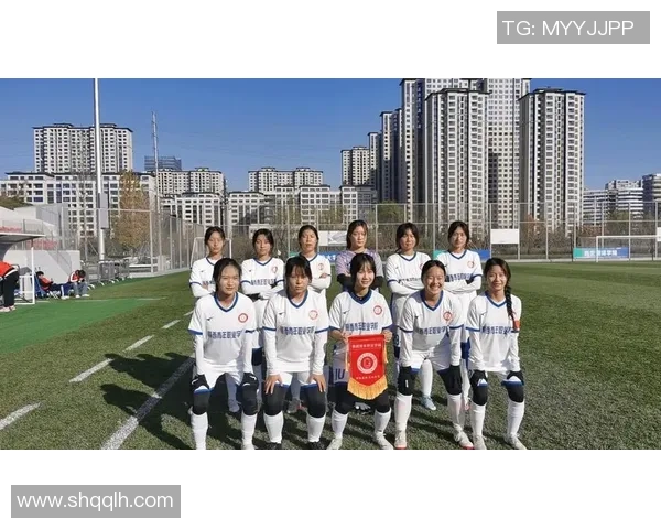 西安足球队以64分稳居总决赛积分榜首位，争夺冠军形势乐观